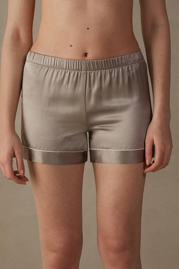 Intimssimi Silk Shorts with Contrast Trim Natural | GRDYB58405